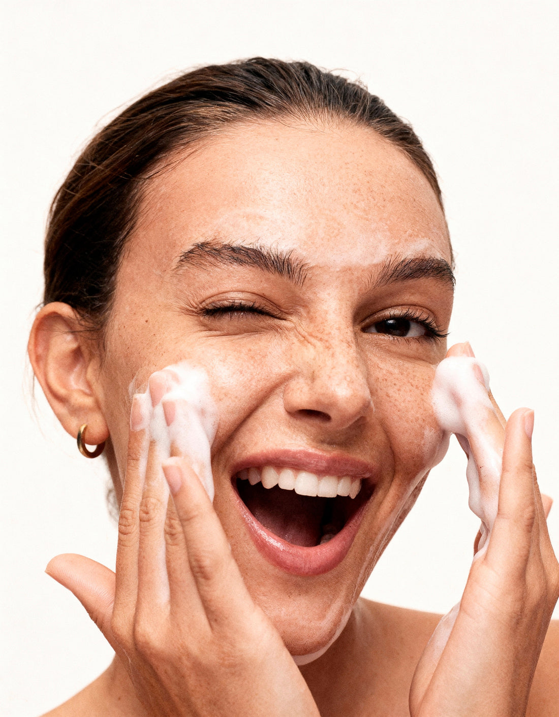 Face Wash vs. Soap: What’s Better for Your Skin?